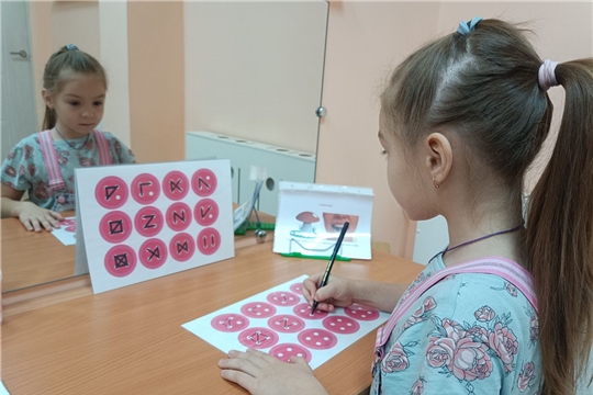 "Развитие мелкой моторики на дополнительных занятиях по развитию речи"