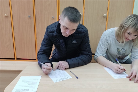В настоящее время большую роль в развитии ребёнка играет не только основное образование, но и дополнительное. В детском саду проходит анкетирование родителей по удовлетворённости оказания дополнительных платных образовательных услуг.