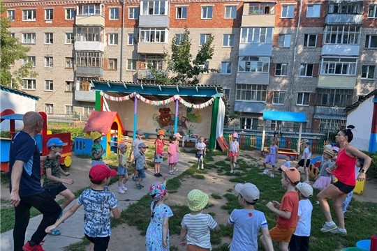 Лето удивительная и прекрасная пора.