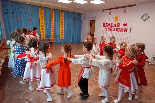В краю ста тысяч песен