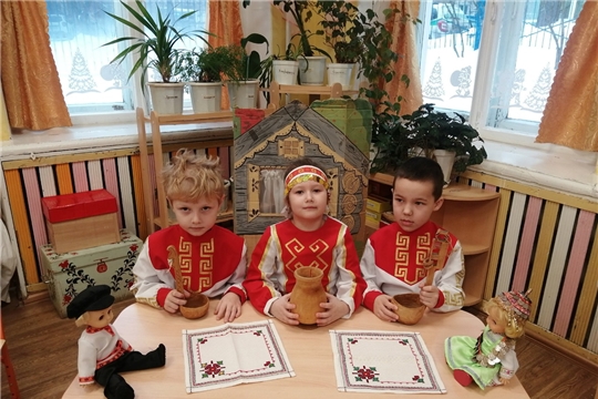В чувашской избе