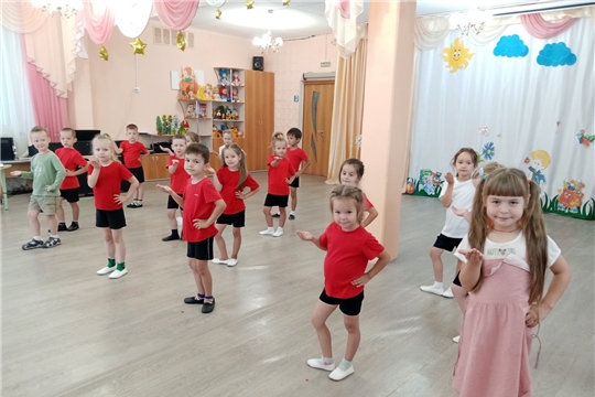 Играя, танцуем