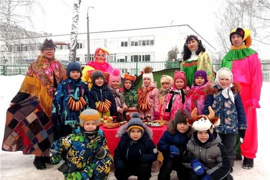 "Как на Масленой неделе из печи блины летели
