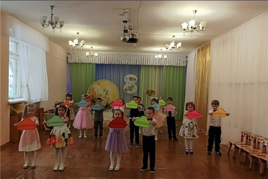 В детском саду продолжают проходить мероприятия, посвященные Международному женскому дню