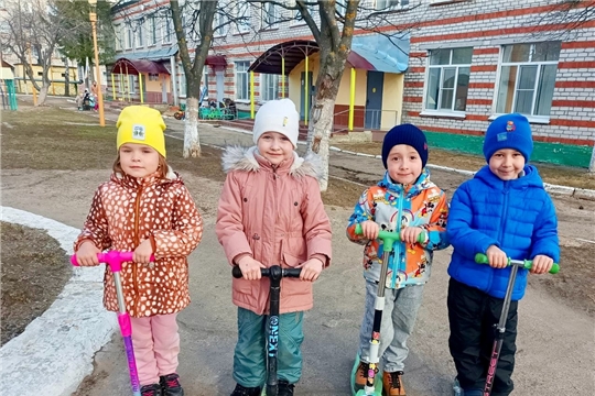 Развлеченье для ребят – очень быстрый самокат!️