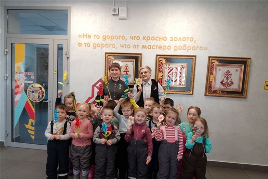 Экскурсия в Чебоксарскую художественную школу №4 имени Э.М.Юрьева