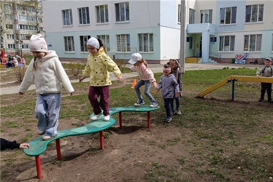 Физкультура на улице.