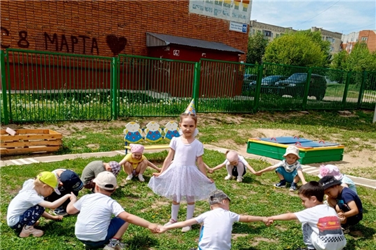 День рождения в детском саду.