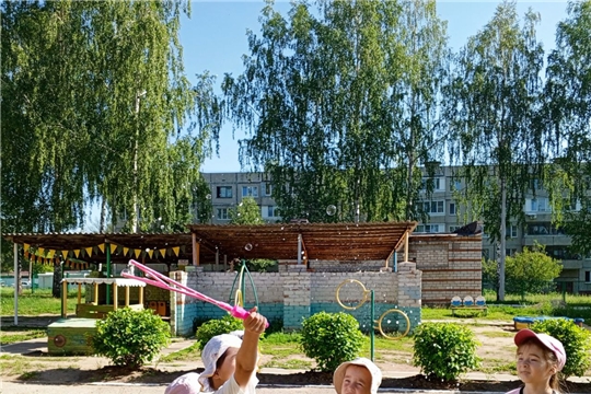 Мыльные пузыри.