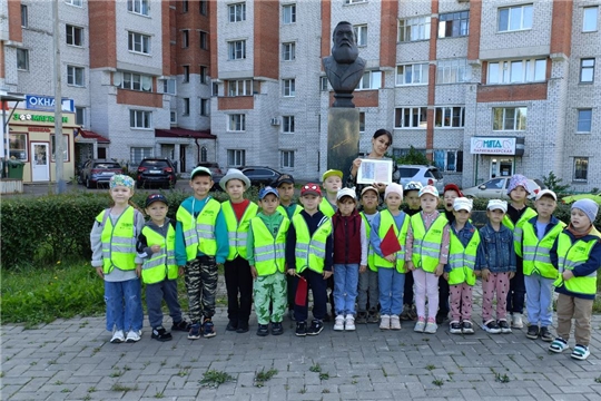  Экскурсия к бюсту И.Я.Яковлеву.