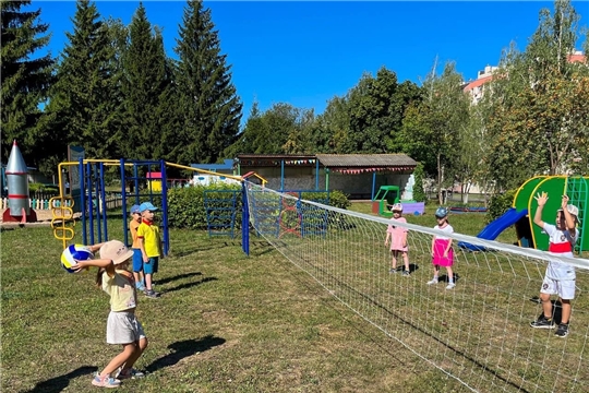Игра в пионербол