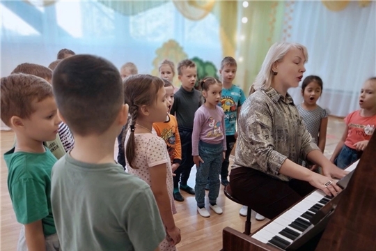 В детском саду №156 продолжает функционировать кружок «Музыкальный калейдоскоп»
