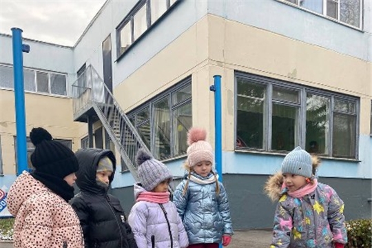 "Осторожно, люк!"
