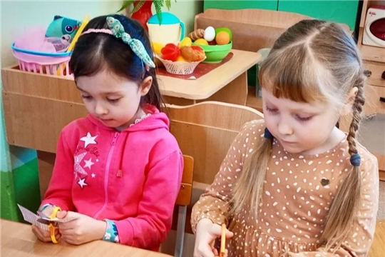 «Осторожно, колющие и режущие предметы!»