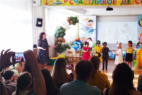 В детском саду № 156 прошло открытое мероприятие для родителей по раннему обучению детей английскому языку.