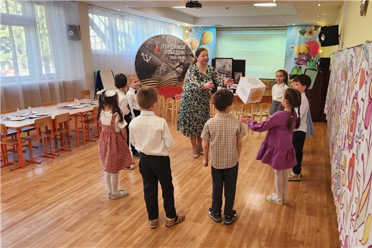 На базе МБДОУ «ЦРР – детский сад №156» состоялось городское методическое объединение для воспитателей Калининского района г. Чебоксары на тему: «Проектирование задач по формированию предпосылок читательской, естественнонаучной грамотности у дошкольников»