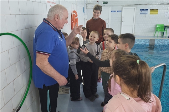 Знакомство с профессией тренера по плаванию