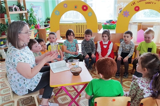 Знакомим детей с удивительным миром стекла (1 корпус)