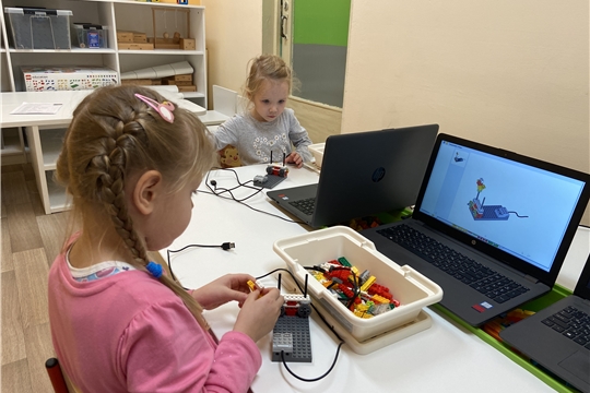 Кружок "Легознайка" начинает свою работу в детском саду