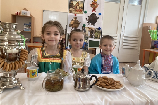 Русские обычаи. Знакомство с самоваром