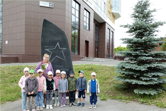 Экскурсия к обелиску "Слава Победителям в Великой Отечественной войне"