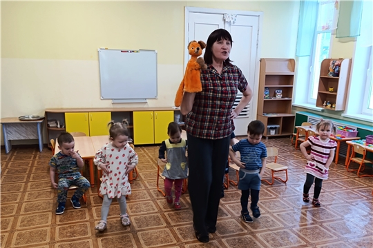 К нам Лисичка пришла