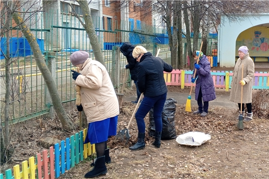 Весенний субботник продолжается