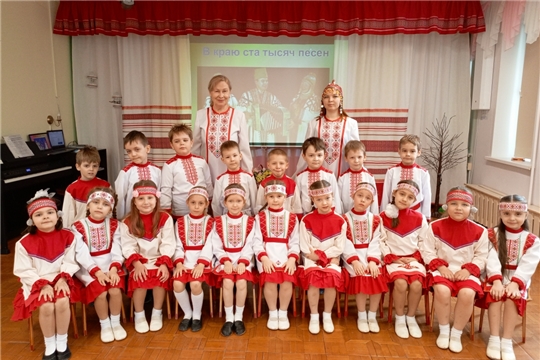 Праздник "В краю ста тысяч песен"
