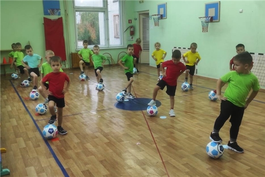 Кружок "Футбольная школа"