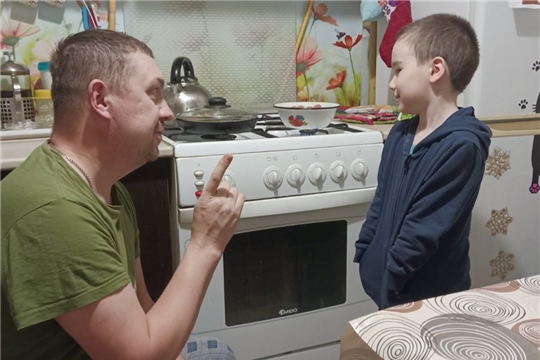 Маленький помощник на кухне