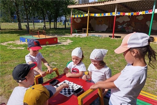 Играем в шашки