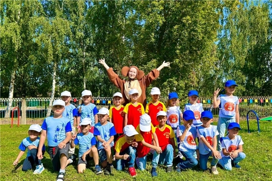 Развлечение "Спортивное путешествие с Чебурашкой"
