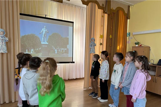 Виртуальная экскурсия к памятникам космонавтов