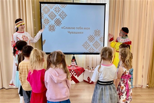 Литературно-музыкальная гостиная «Славлю тебя, моя Чувашия»