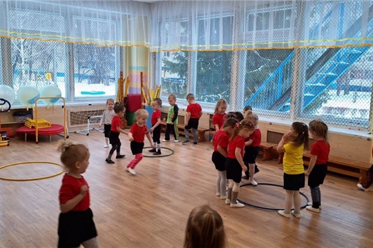 Развиваем силу и ловкость на занятиях кружка "Крепыш"