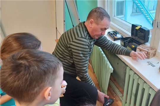 Знакомство с профессией плотника 