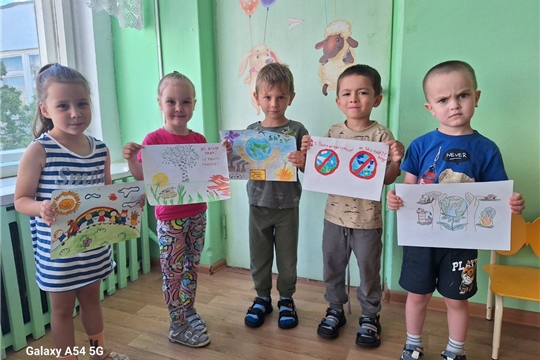Выставка рисунков "Береги природу"