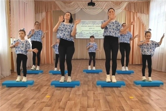 "Фитнес с мамой"