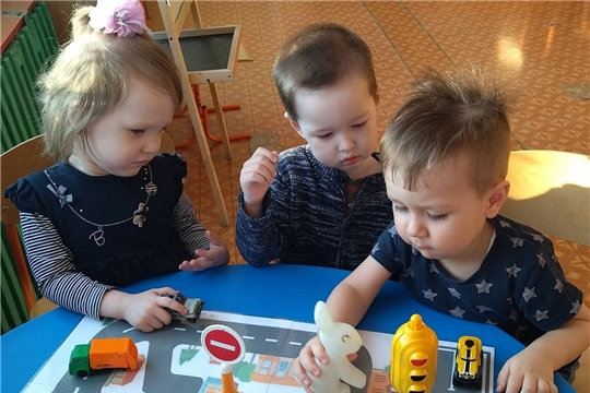 Игровая ситуация "Зайчик и дорога"