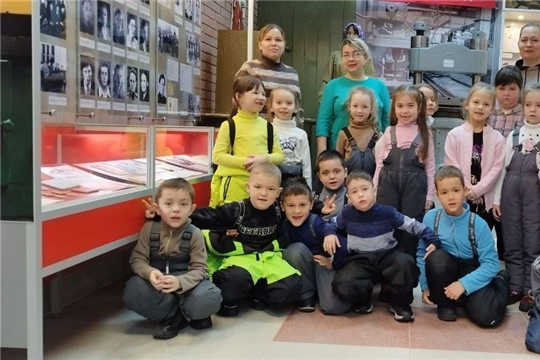 "По родному краю с рюкзаком шагаю"