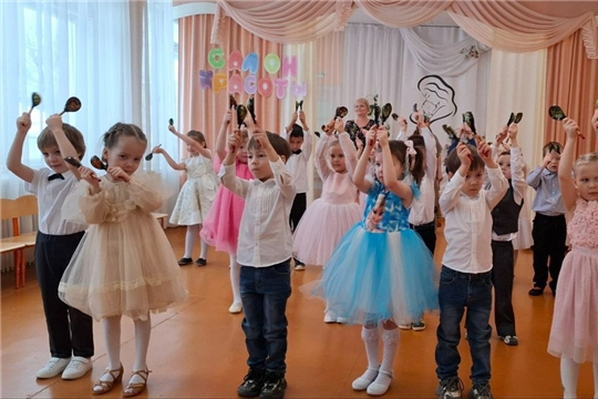 Весенний утренник в старшей группе "Теремок"
