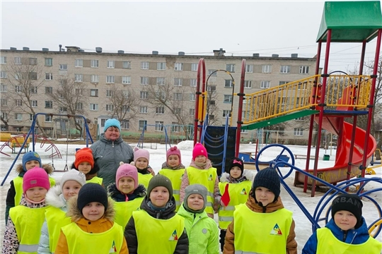 По родному краю с рюкзаком шагаю