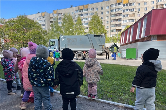 Наблюдения за трудом взрослых