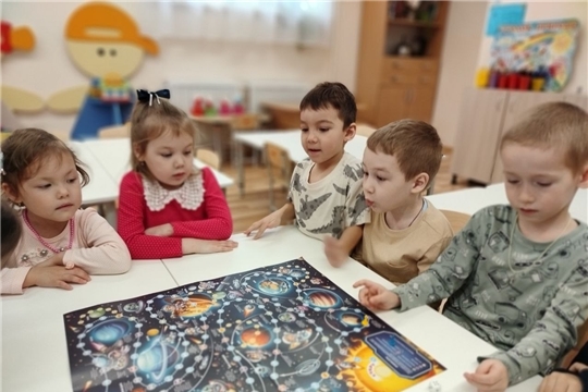 Детский совет. Шаг навстречу. Космос.