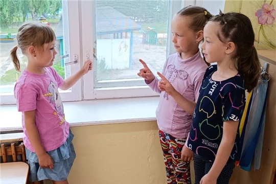 Опасности на подоконнике