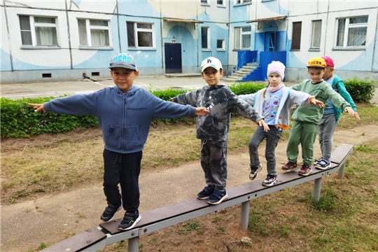 Физкультура на улице.