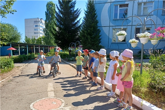 " Безопасное катание на велосипеде!"