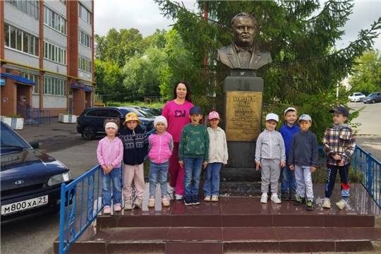 "По родному краю с рюкзаком шагаю"