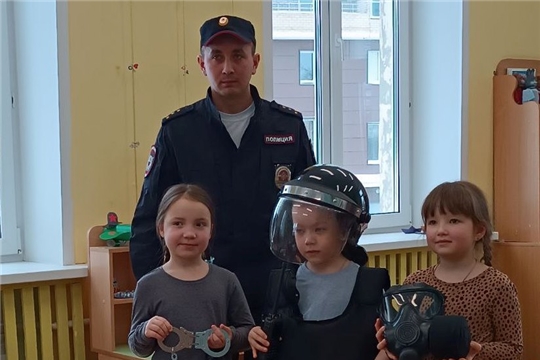 Знакомство с профессией полицейского