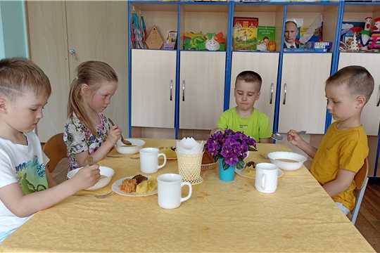 Столовый этикет для дошколят.
